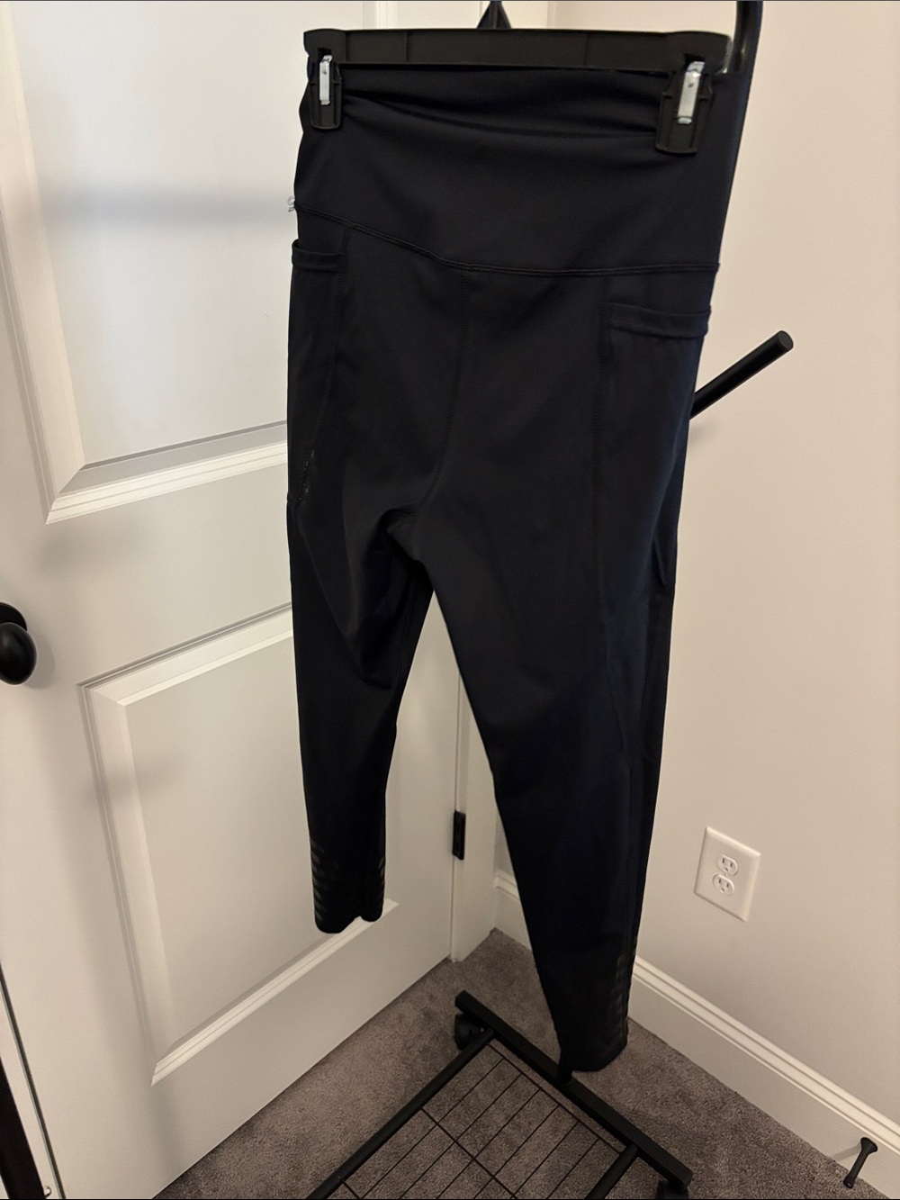 Addison Bay Black High-Waist Pocket Leggings with Side Pockets - Picture 3 of 4